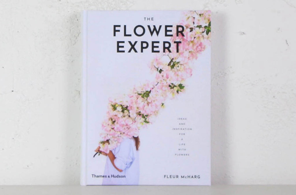 The Flower Expert by Fleur McHarg Floreat